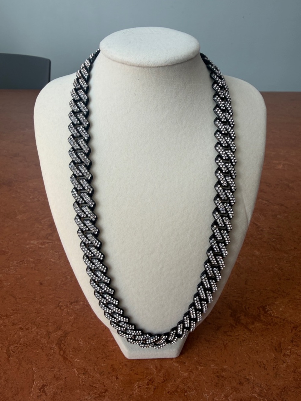 Crystal Link Chain w/Black Accents - VVSCZ jewels - 20 inches